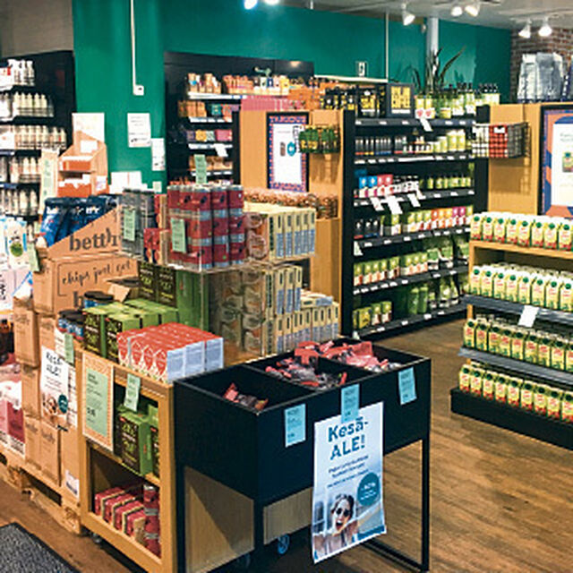 Die finnische Bio-Supermarktkette Ruohonjuuri setzt auf Trockenbereich und neue Produkte.